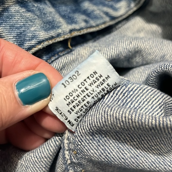 Guess Vintage Denim Jean Jacket Size Medium - Picture 10 of 12